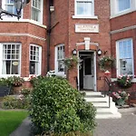 Gasthuis Glenora 2*