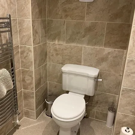 Guest house Glenora 2*
