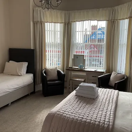 ゲストハウス Glenora