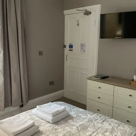 Glenora Guest house