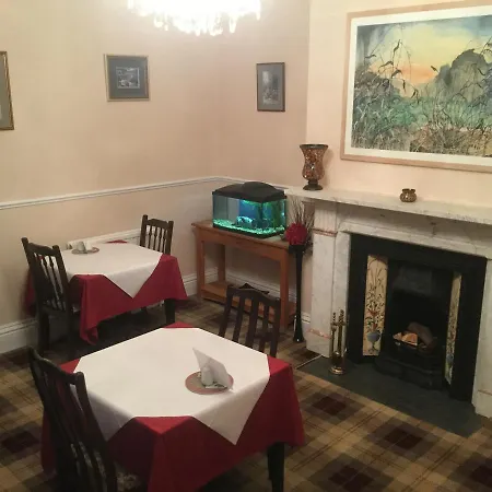 Guest house Glenora 2*