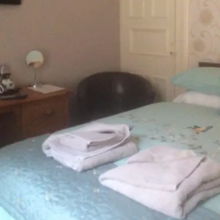 ゲストハウス Glenora