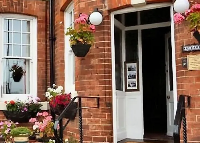 Glenora Guest house 2*