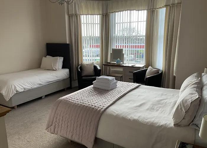 Guest house Glenora 2*