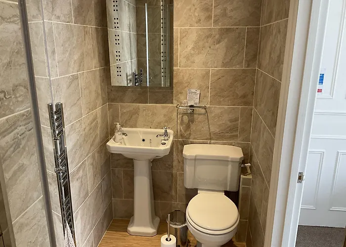 Glenora Guest house 2*