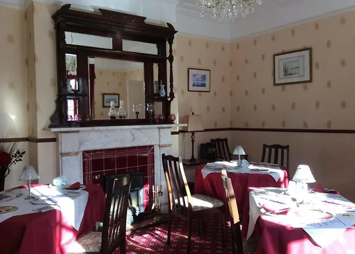 Guest house Glenora 2*